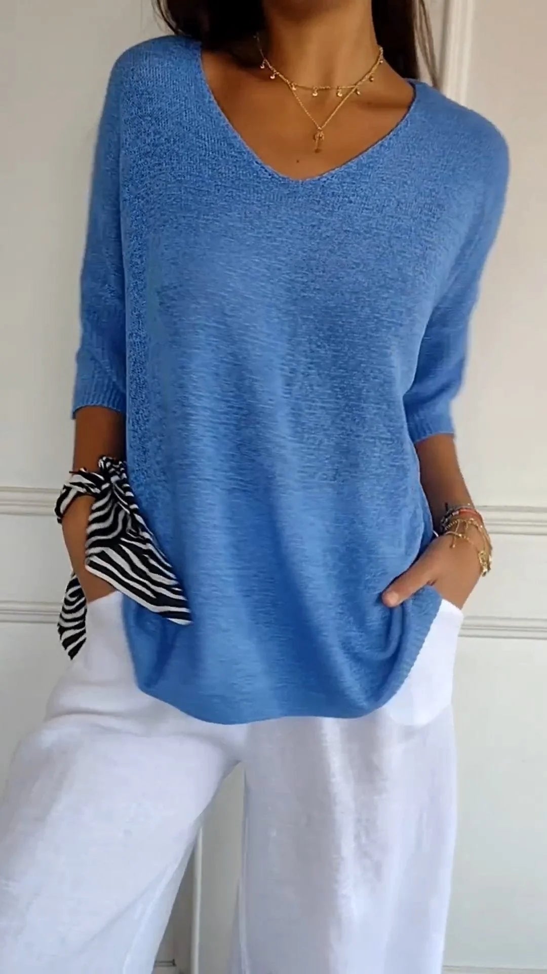 Laurienne™ | Uformell topp med V-hals